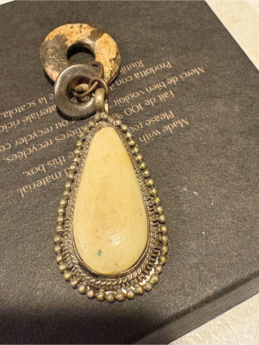 Vintage Cream Teardrop Pendant Necklace - Vintage